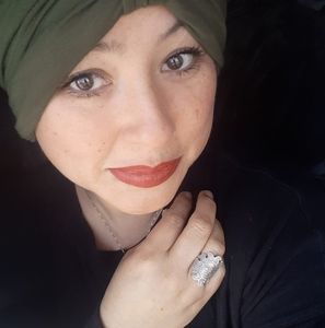 Meet your Posher, Angela